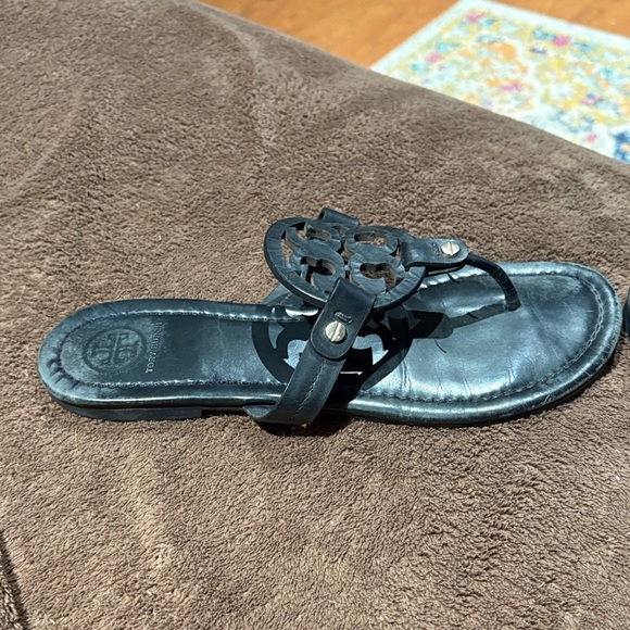 Tory Burch Black Leather Thong Sandals - Picture 2 of 10